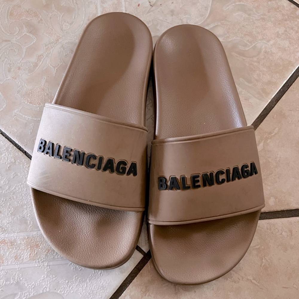 Balenciaga slides tan color size 38 fits a 7/7.5 women